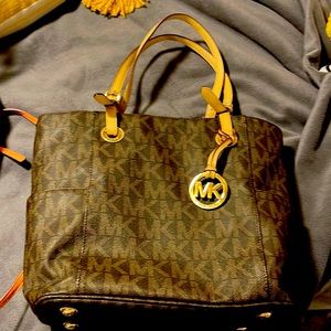 Michael Kors purse